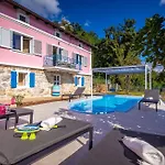 Nina Rose Boutique Вилла Ловран