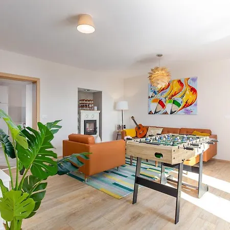 Villa Nina Rose Boutique *